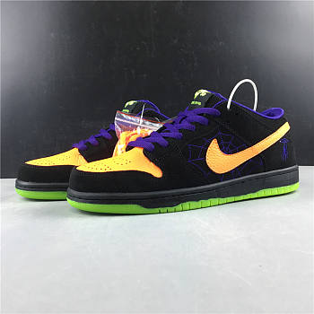 Nike SB Dunk Low Night of Mischief Halloween