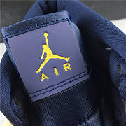  Air Jordan 1 Retro Mid Jeter AH6342-104 - 5