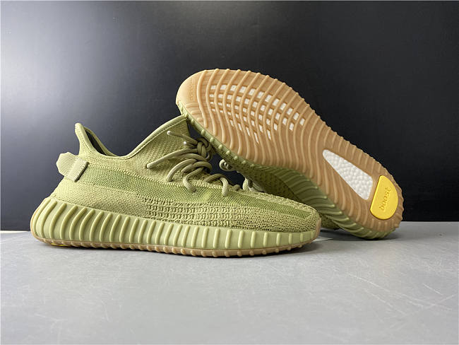  Adidas Yeezy Boost 350 V2 Sulfur FY5346  - 1