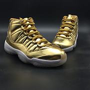 AIR JORDAN 11 OVO “METALLIC GOLD” - 5