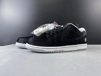 Medicom Toy x Nike SB Dunk Low “BE@RBRICK” 