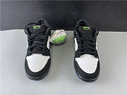 Nike SB Dunk Low Staple Panda Pigeon  - 5