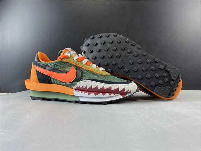 Nike Shark x Sacai x Nike LVD Waffle  - 1