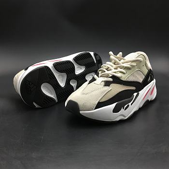 Yeezy Boost 700 Black Beige 