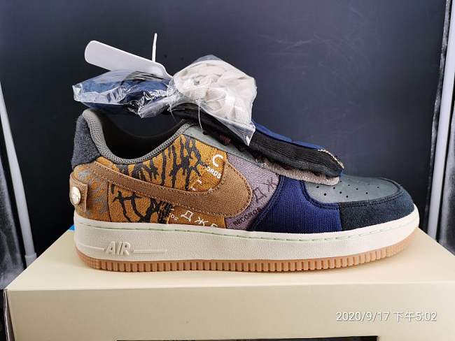 Nike Air Force 1 Low Travis Scott Cactus Jack - 1