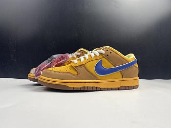 Nike SB Dunk Low Newcastle Brown Ale