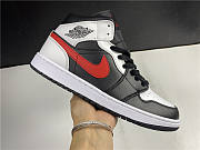 Air Jordan 1 Mid GS Chicago Bulls 554725 075 - 3