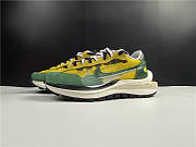 Nike Vaporwaffle sacai Tour Yellow Stadium Green  - 4