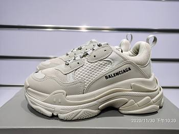 Balenciaga Triple S Beige 