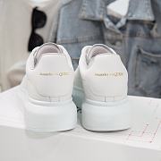 Alexander McQueen Oversized White - 4