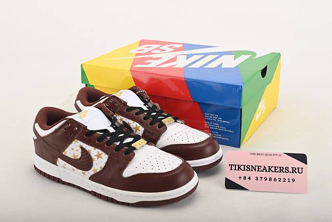 Supreme x Nike SB Dunk Low Barkroot Brown 2021  - 1