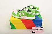 Supreme x Nike SB Dunk Low Mean Green  - 5