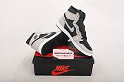 Jordan 1 Retro High Black White Light Smoke Grey  555088-035 - 2