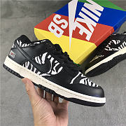 Nike SB Dunk Low Quartersnacks Zebra DM3510-001 - 2