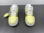 Air Jordan 1 Low SNKRS Day (W) DN6998-700  - 4