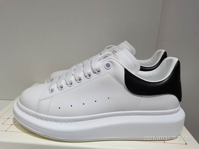 Alexander McQueen Oversized  White Black  - 1