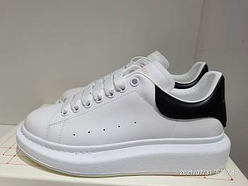 Alexander McQueen Oversized  White Black 