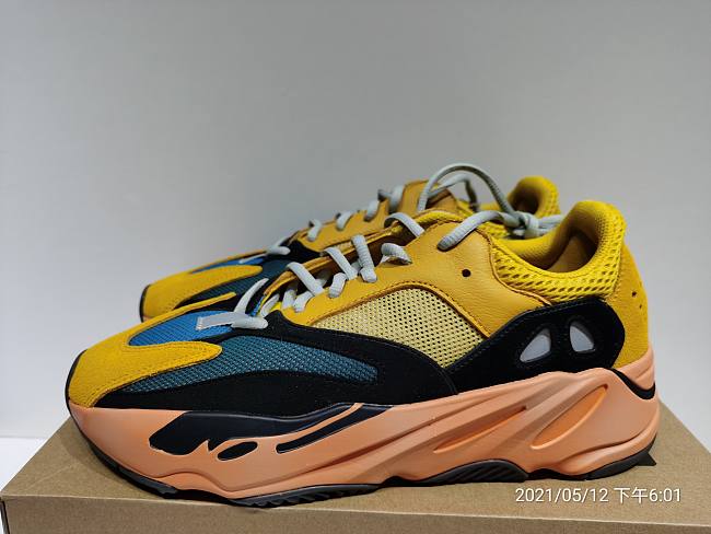 adidas Yeezy Boost 700 Sun GZ6984 - 1