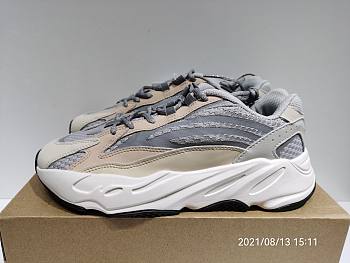 adidas Yeezy Boost 700 V2 Cream GY7924