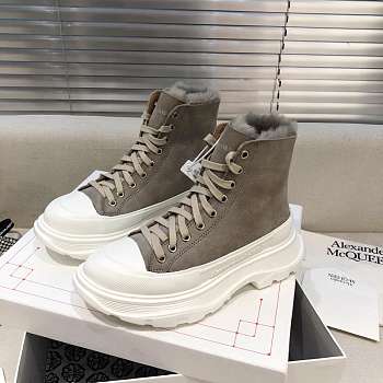 Alexander McQueen Tread Slick Low Lace Up Boots Grey