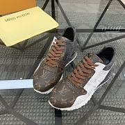 Luis Vuitton Run Away Sneaker White Brown - 5