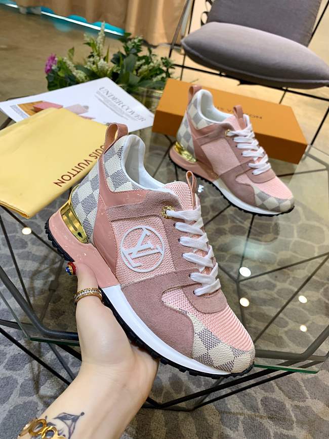 Luis Vuitton Run Away Sneaker Pink - 1