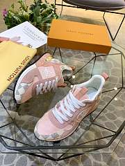 Luis Vuitton Run Away Sneaker Pink - 2