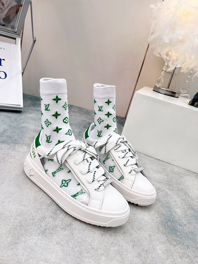 Louis Vuitton Time Out Women sneaker Green - 1