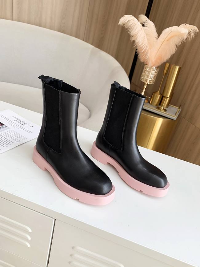 Givenchy Chelsea boots Black Pink - 1