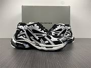 Balenciaga Runner White 677402W3RB29010 - 5