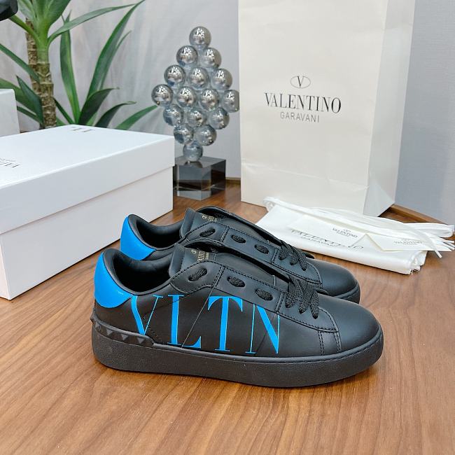 Valentino Garavani Open Sneaker with VLTN logo print black blue - 1