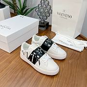 Valentino Garavani Open Sneaker with VLTN logo print White Black - 3