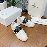 Valentino Garavani Open Sneaker white black star - 5