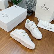 Valentino Garavani Rockstud Untitled sneaker in white calfskin leather - 6