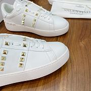 Valentino Garavani Rockstud Untitled sneaker in white calfskin leather - 4