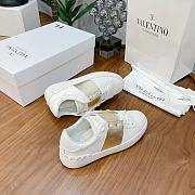 Valentino Garavani Open sneaker with metallic calfskin band gold - 6