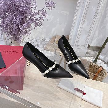 Valentino Rockstud Alcove Alcove Kidskin and patent leather Pump 70 cm Black White