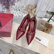 Valentino Rockstud Alcove Alcove Kidskin and patent leather Pump 70 cm Red - 4