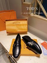 TOD'S LOAFERS LEATHER IN BLACK - 4