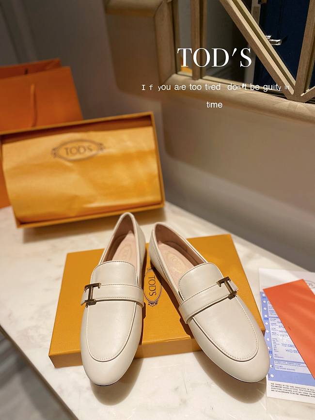 TOD'S LOAFERS LEATHER IN BEIGE - 1