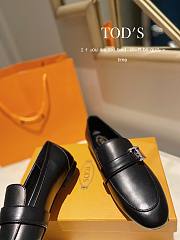 TOD'S LOAFERS LEATHER IN BLACK T LOGO - 2