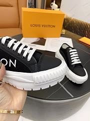 LV SQUAD SNEAKER BLACK - 5