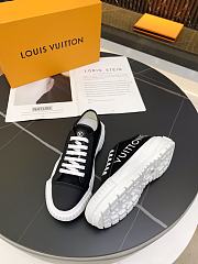 LV SQUAD SNEAKER BLACK - 6