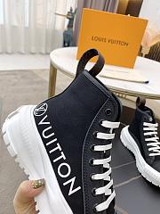 LV SQUAD SNEAKER BOOT HIGH BLACK - 2