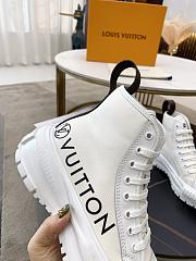 LV SQUAD SNEAKER BOOT HIGH WHITE - 2