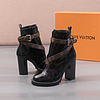 LOUIS VUITTION ANKLE BOOT_Cross Patterns - 6