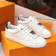 Louis Vuitton Frontrow Sneaker LV Inverted V - 6