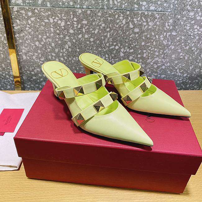 ROMAN STUD MULE IN CALFSKIN LIME SORBET 65 MM - 1