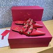 ROMAN STUD FLAT MULE IN CALFSKIN ROSSO VALENTINO - 1