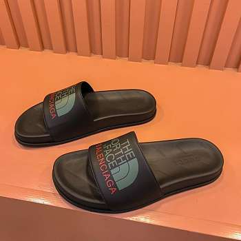 Gucci Slippers 05